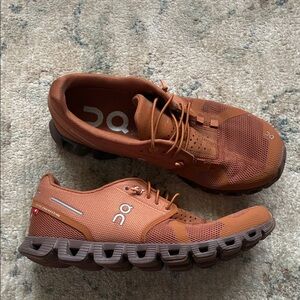 On Cloud Monochrome Shoes Women 7 Pecan Brown